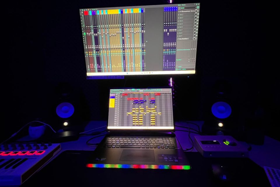 Diferencia entre mezcla y mastering en un estudio de grabación profesional